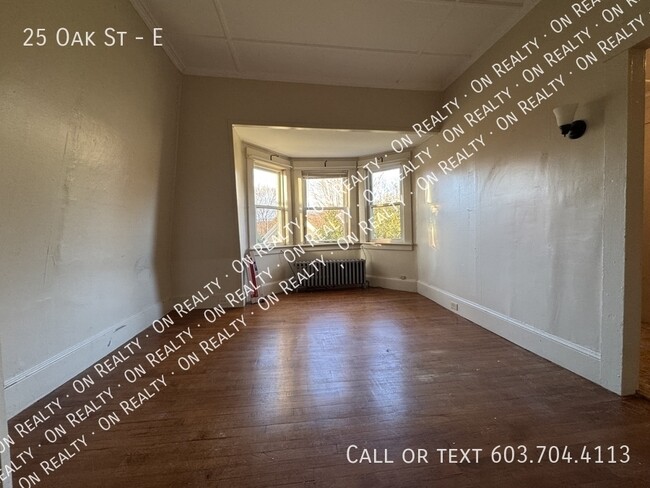 Building Photo - 25 Oak St Unit E