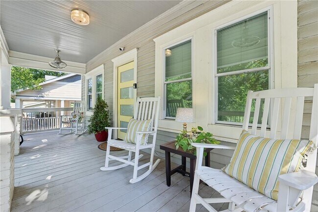 Photo - 1003 Parsons St SW