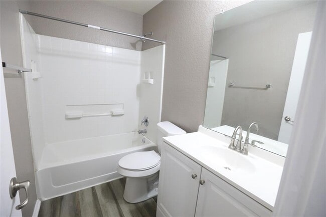 Photo - 5621 Abby Ann Ln