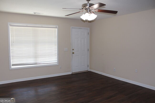 103 Lindsay Ct