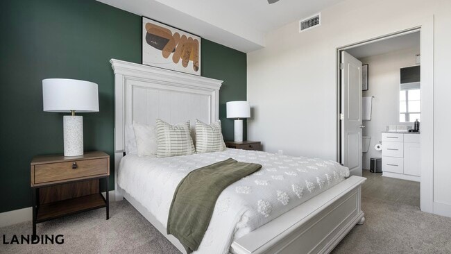 900 N Tryon St Unit 3114