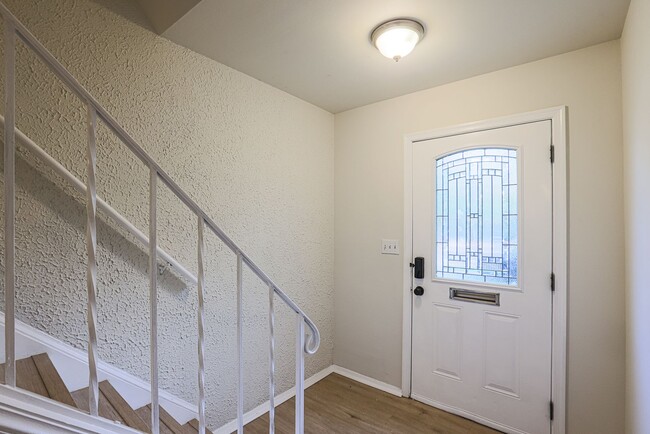 Photo - 25 Dorchester Ct