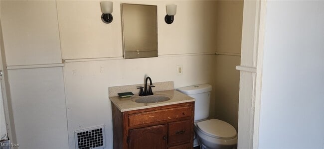 Photo - 48 Eleanor Ave