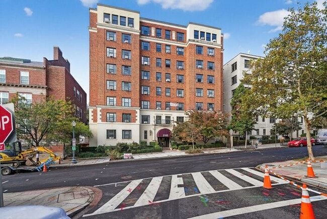 Building Photo - 2100 19th St NW Unit 402
