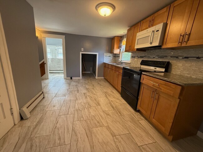 Photo - 888 Grafton St Unit 2