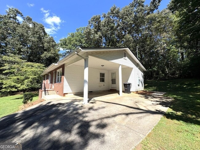 Photo - 122 Kenimer Cir