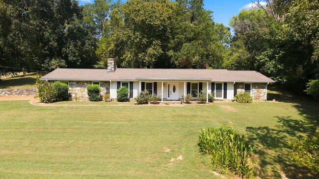 Photo - 5159 Saundersville Rd
