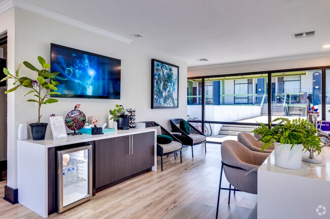 Leasing Office Lobby