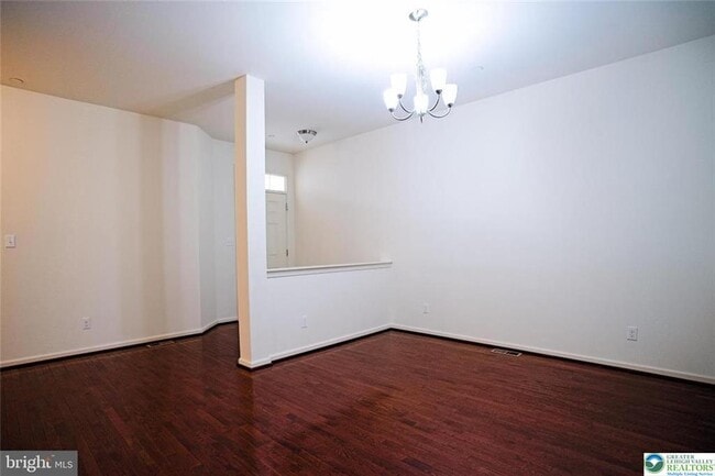 Photo - 339 Pennycress Rd