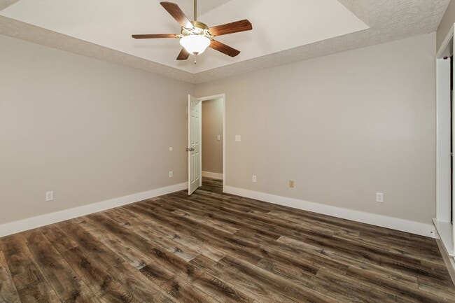 Photo - 95 Oakwood Dr