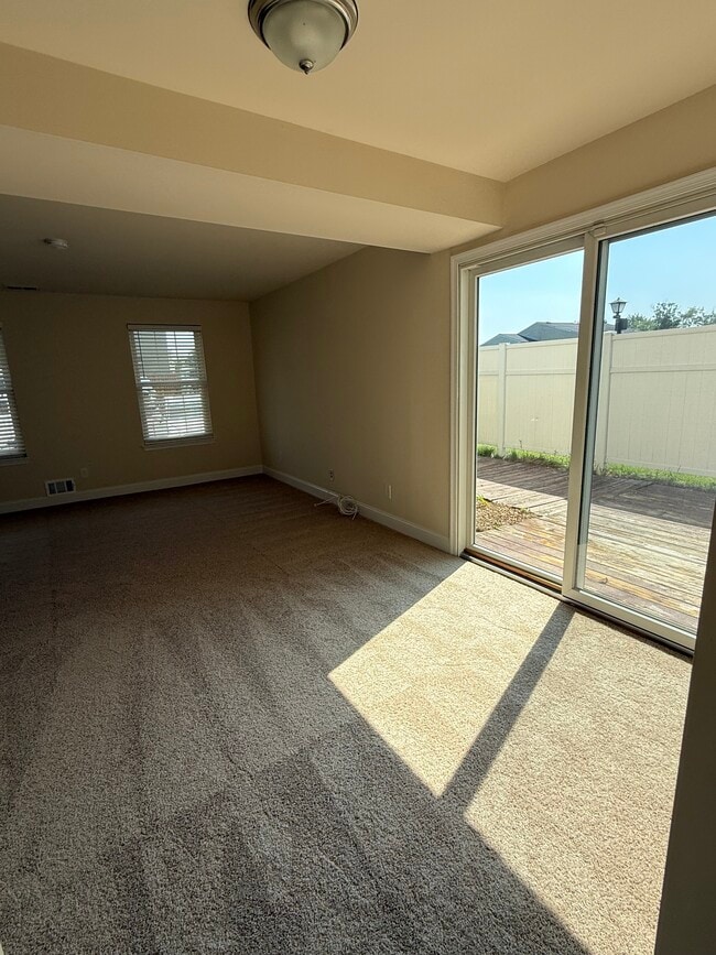 Photo - 71 Reliance Sq