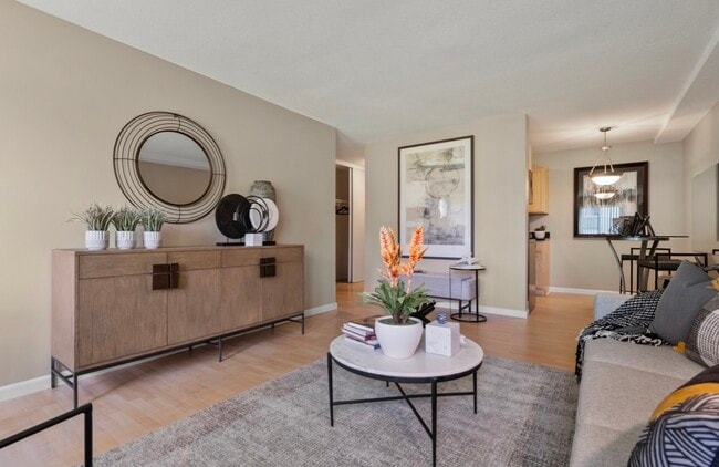 Photo - Second Street Station