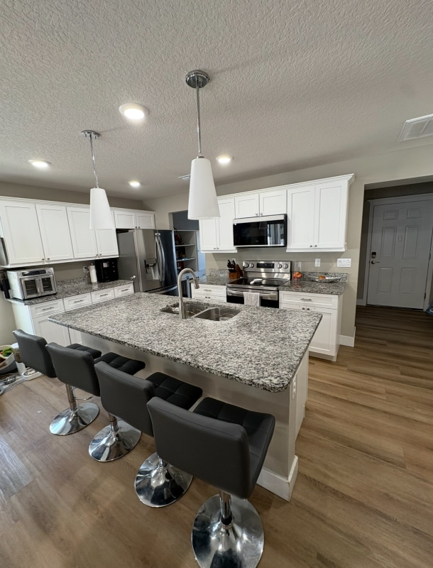 Photo - 1084 E Pierce Ave