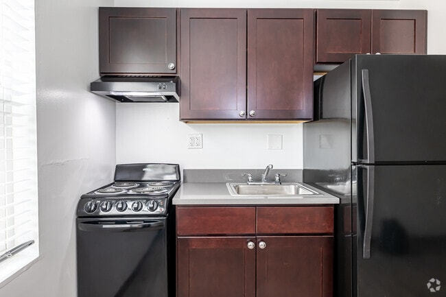 Studio - Kitchen