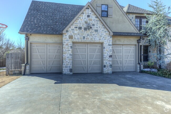Building Photo - 11280 S 72nd E Pl Rental