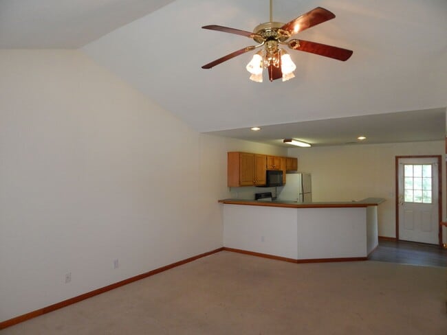 Photo - 3 Bed, 2 Bath Duplex