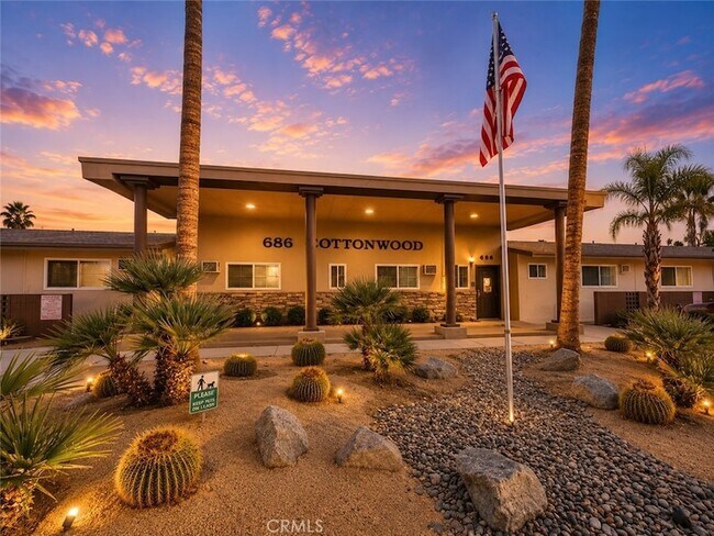 685 E Vista Chino Unit 7