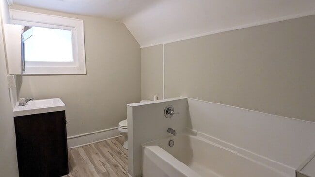 Photo - 121 E Holbrook Ave Unidad 3