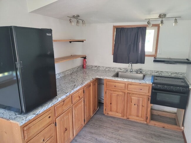 Photo - Small Home ADU in Myrtle Point