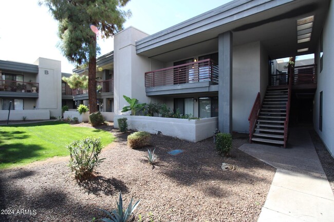 Photo - 3435 W Danbury Dr Apartment Unit B 205