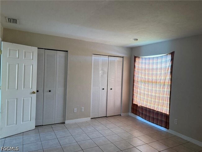 Photo - 1131 S Loop Blvd