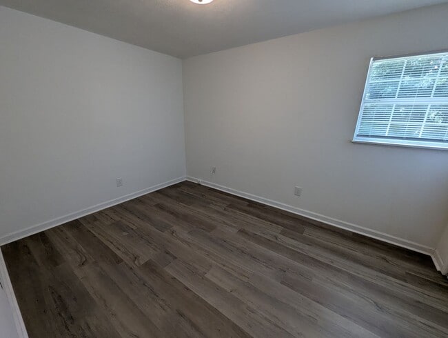 Photo - 560/562 Rustwood Dr Unit 560 Rustwood Dr