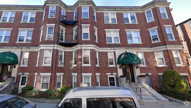 Building Photo - 5 Barrows St Rental