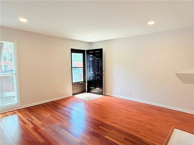 1166 Booth Rd Unit 908