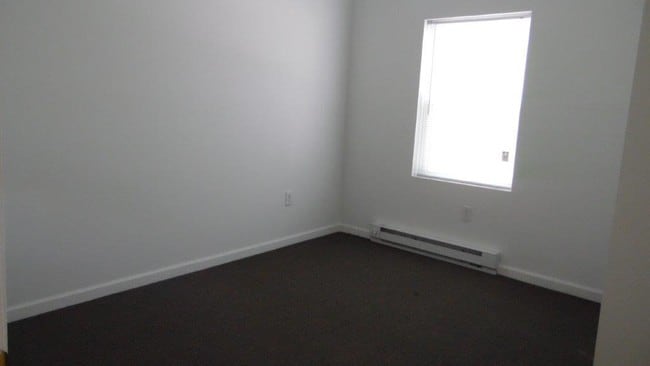 Photo - 749 Orchard Ave