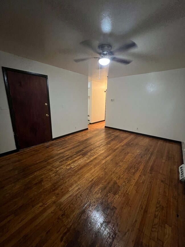 Building Photo - 4957 N 46th St Unit A Rental