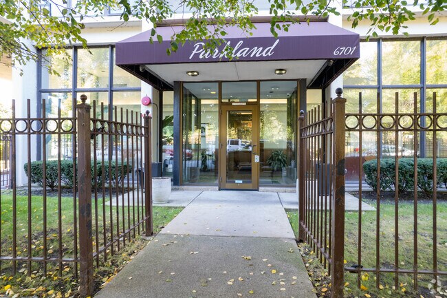 Entrance - Parkland Condominiums