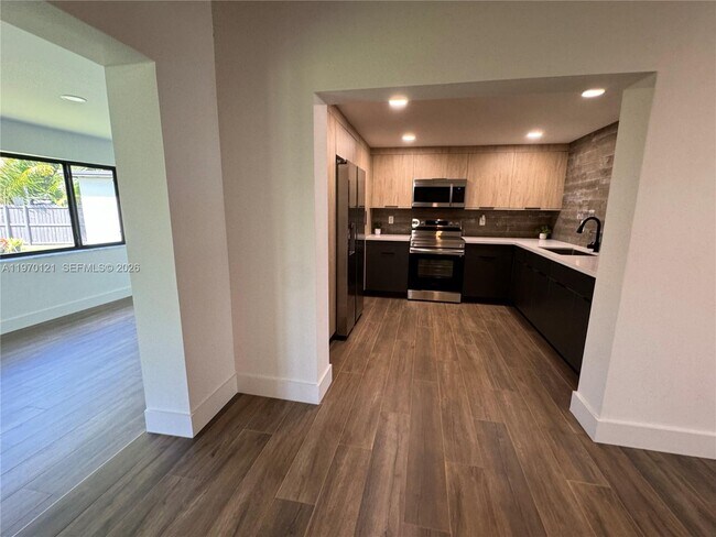 Photo - 8400 SW 46th St