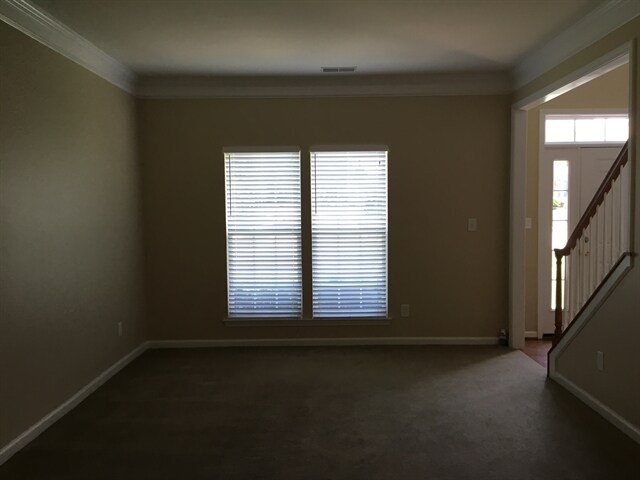 Photo - 1009 Yarrow St