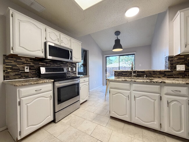 Photo - 1717 Sterling Ln