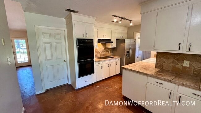 Photo - 308 Woodrun Dr