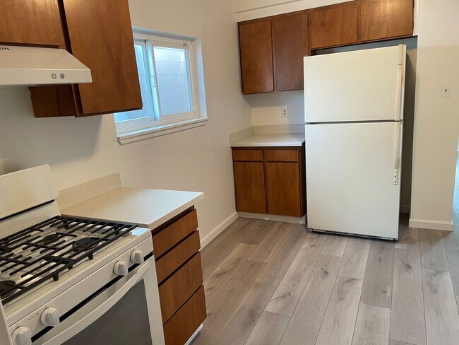 Photo - A cozy 2 bedroom and 1.5 bathroom duplex in South San Francisco