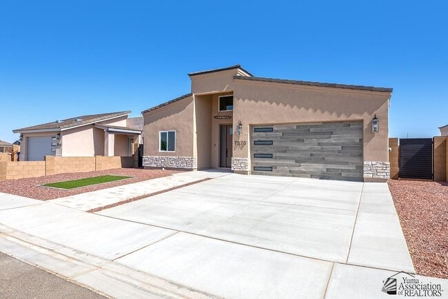 7870 E 35th Pl