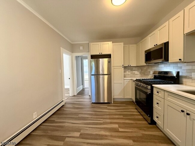 Photo - 84 Westervelt Pl