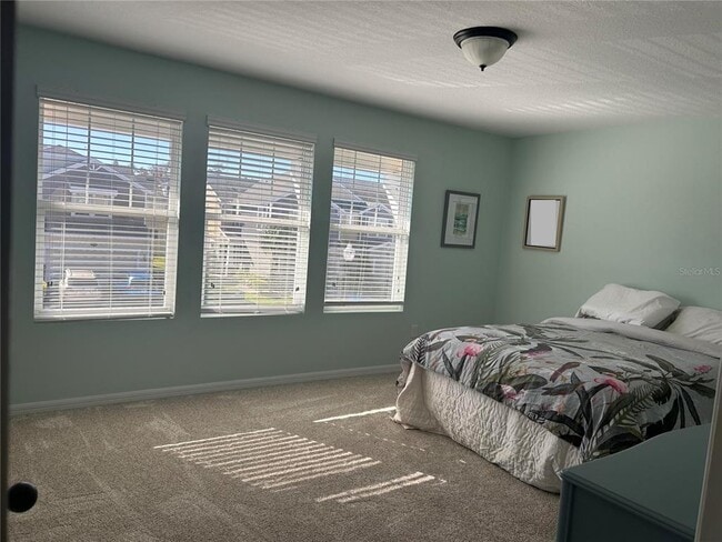 Photo - 18879 Ulmus St