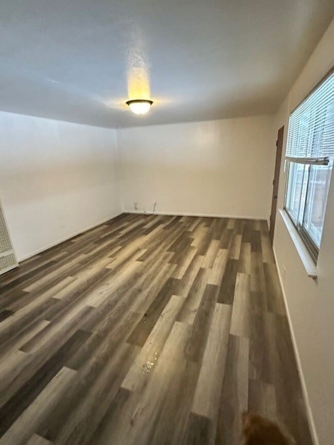 Photo - Cute 1Bd apartement in a 7 plex property! Call and inquire today!
