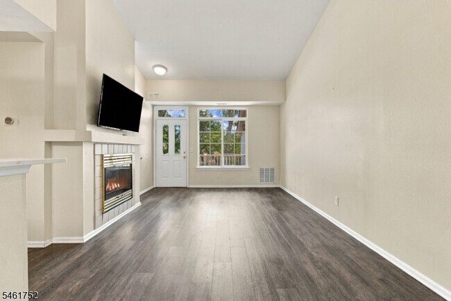 24 Wescott Rd