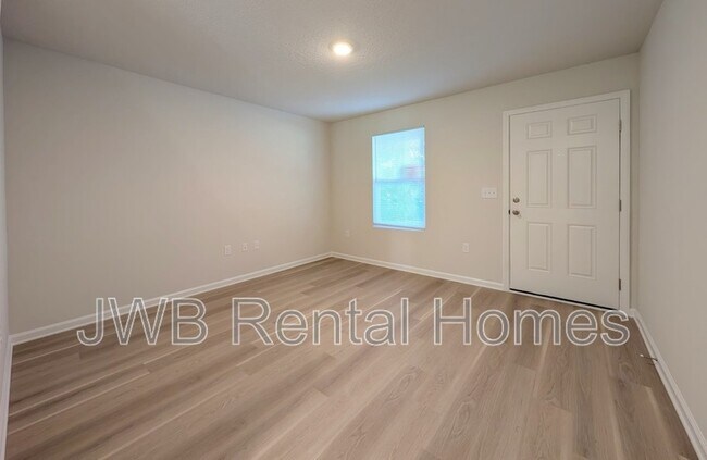 Photo - 4821 N Pearl St