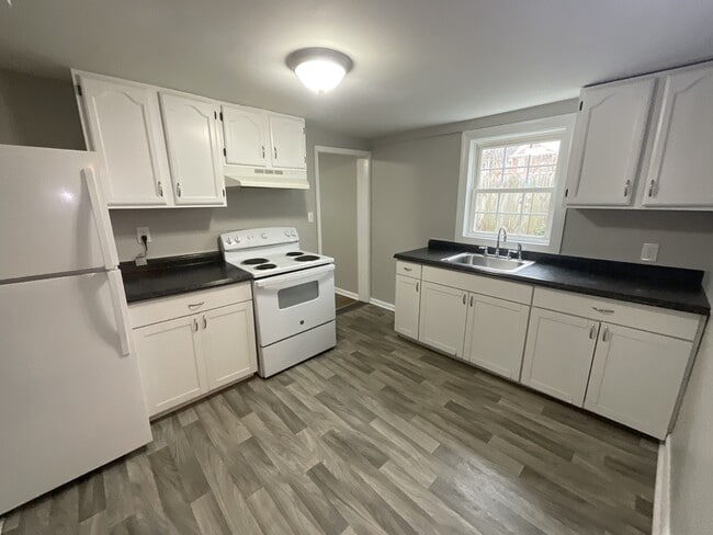 Photo - 224 E Mulberry Ave