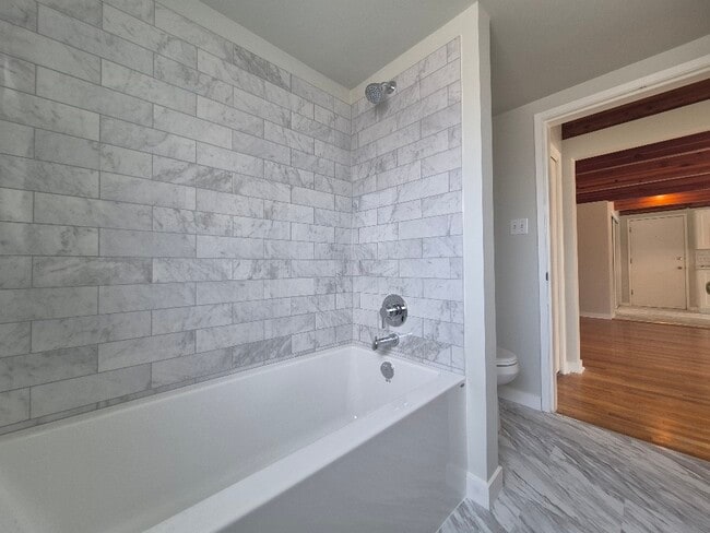 Photo - 1491 Government St