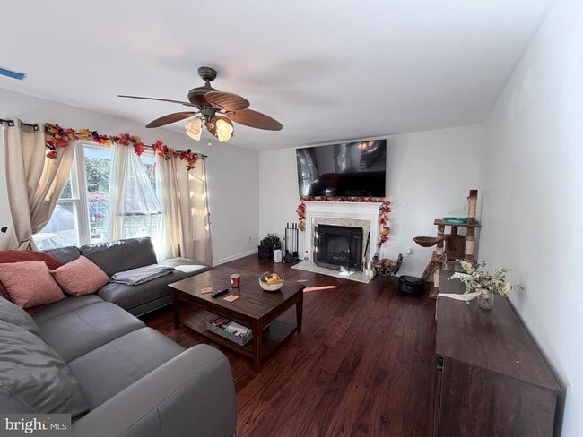 Building Photo - 6610 Cottontail Ct