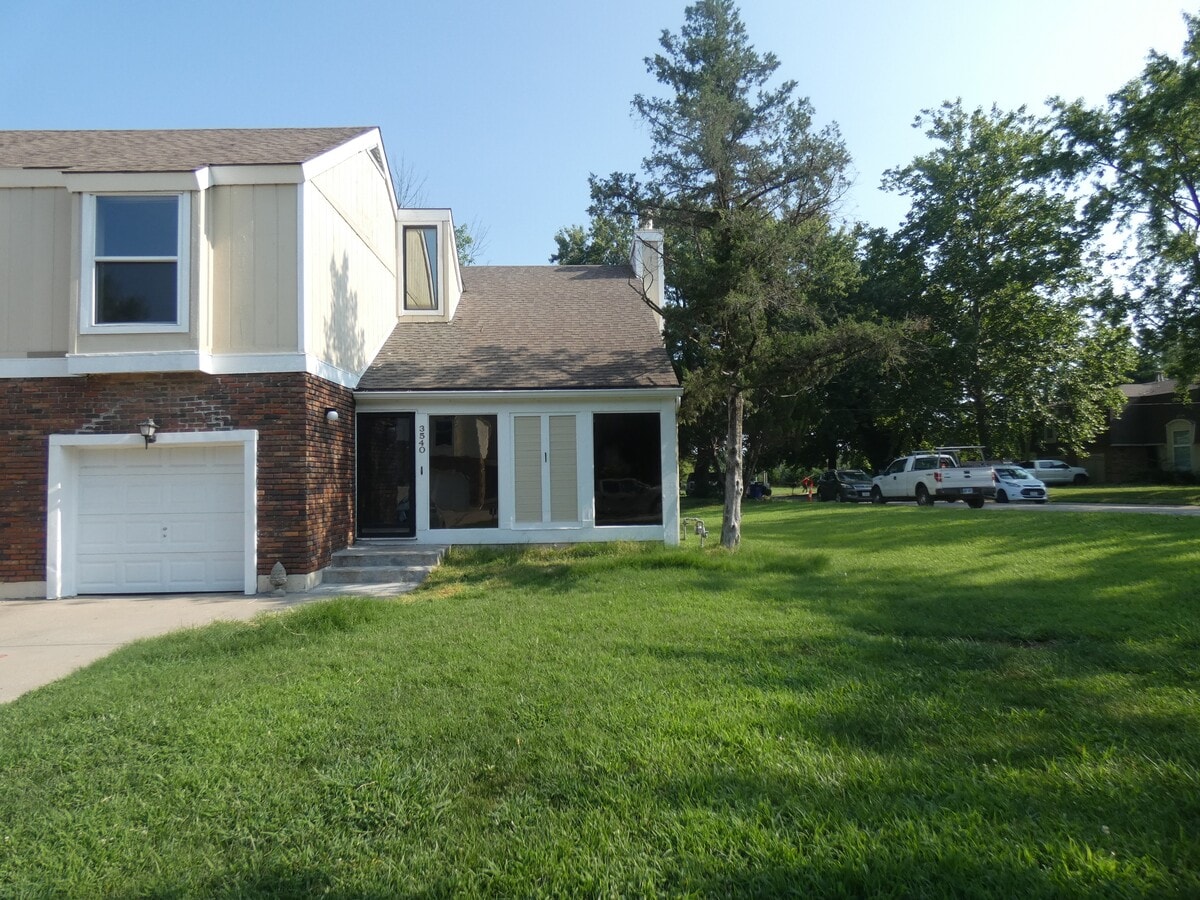 Photo - 3540 NE 72nd Terrace