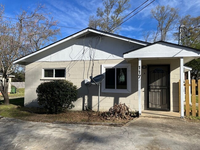 Building Photo - 117 Blanton Ave Unit A