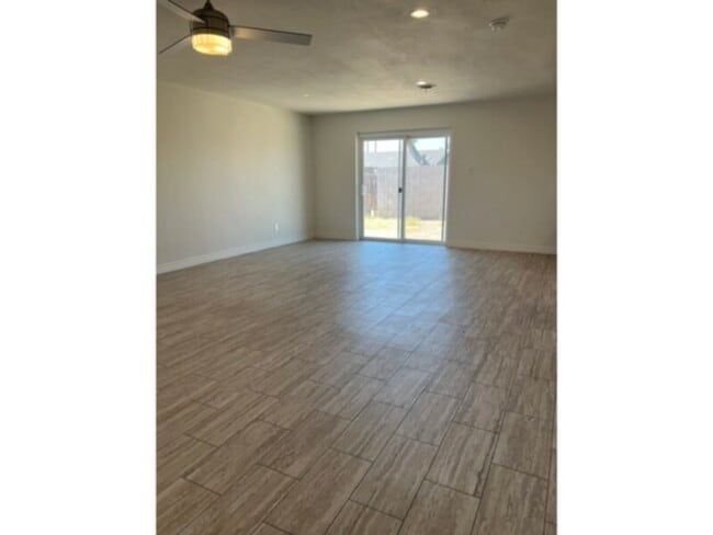 Photo - 3 bedroom 2 bathroom newly remodeled
