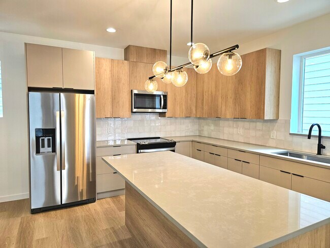 Photo - 922 16th Ave