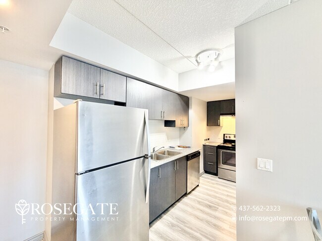 Photo - Modern 2-Bedroom Condo with Balcony – Utilities Included in Waterloo Unit 411